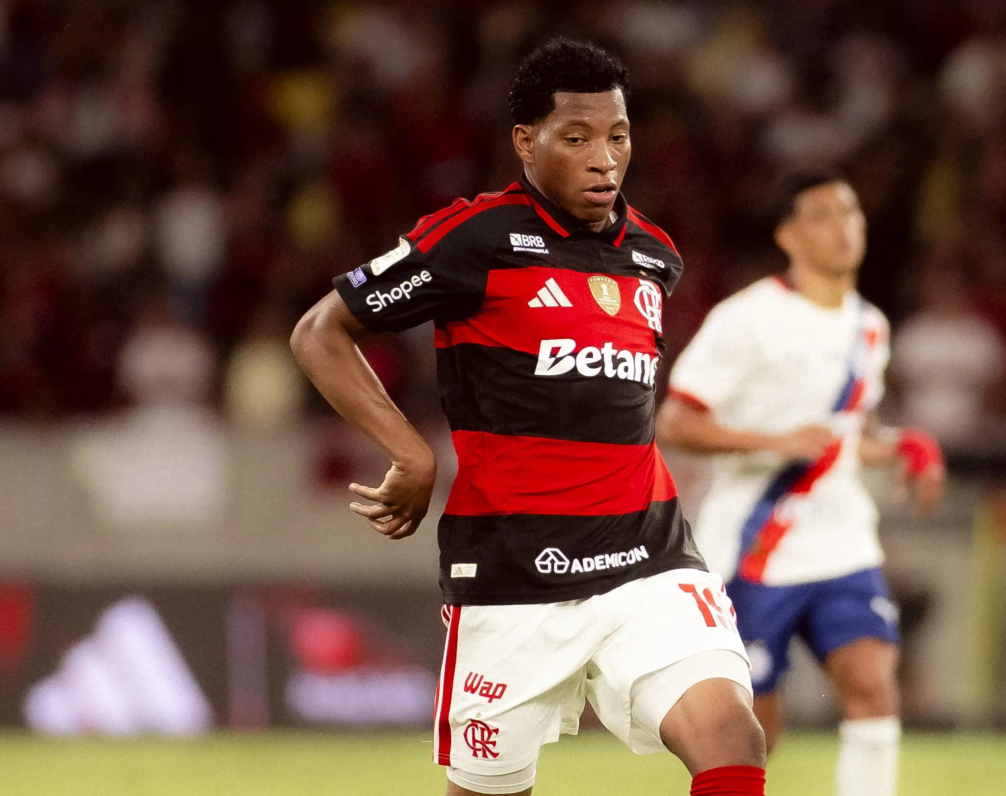flamengo-alinha-valores,-e-plata-ficar-perto-de-acerto-com-o-dinamo-de-moscou