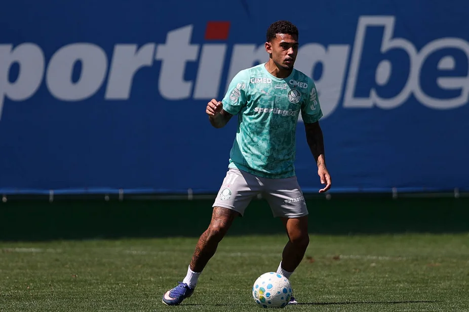palmeiras-encaminha-venda-de-riquelme-fillipi-ao-inter-miami,-time-de-messi