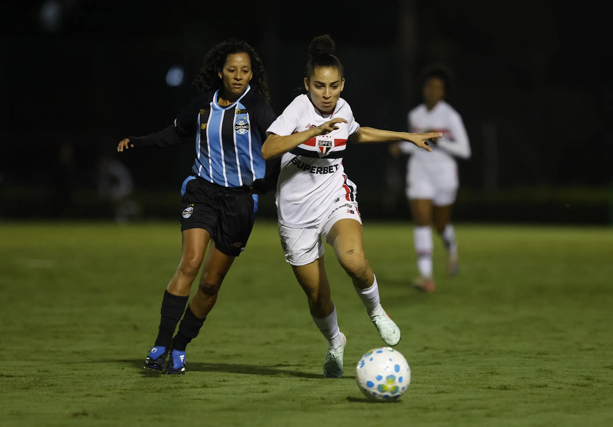 gremio-x-sao-paulo:-saiba-onde-assistir-ao-jogo-das-quartas-do-brasileiro-feminino