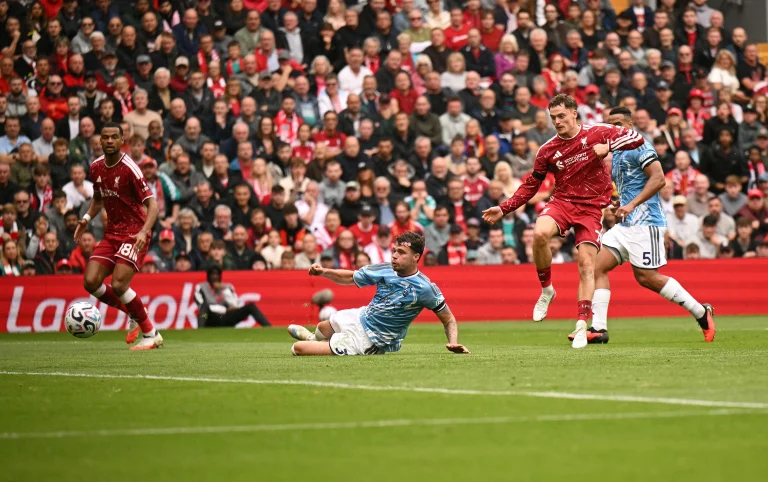 veja-fotos-de-liverpool-x-nottingham-forest-pelo-campeonato-ingles