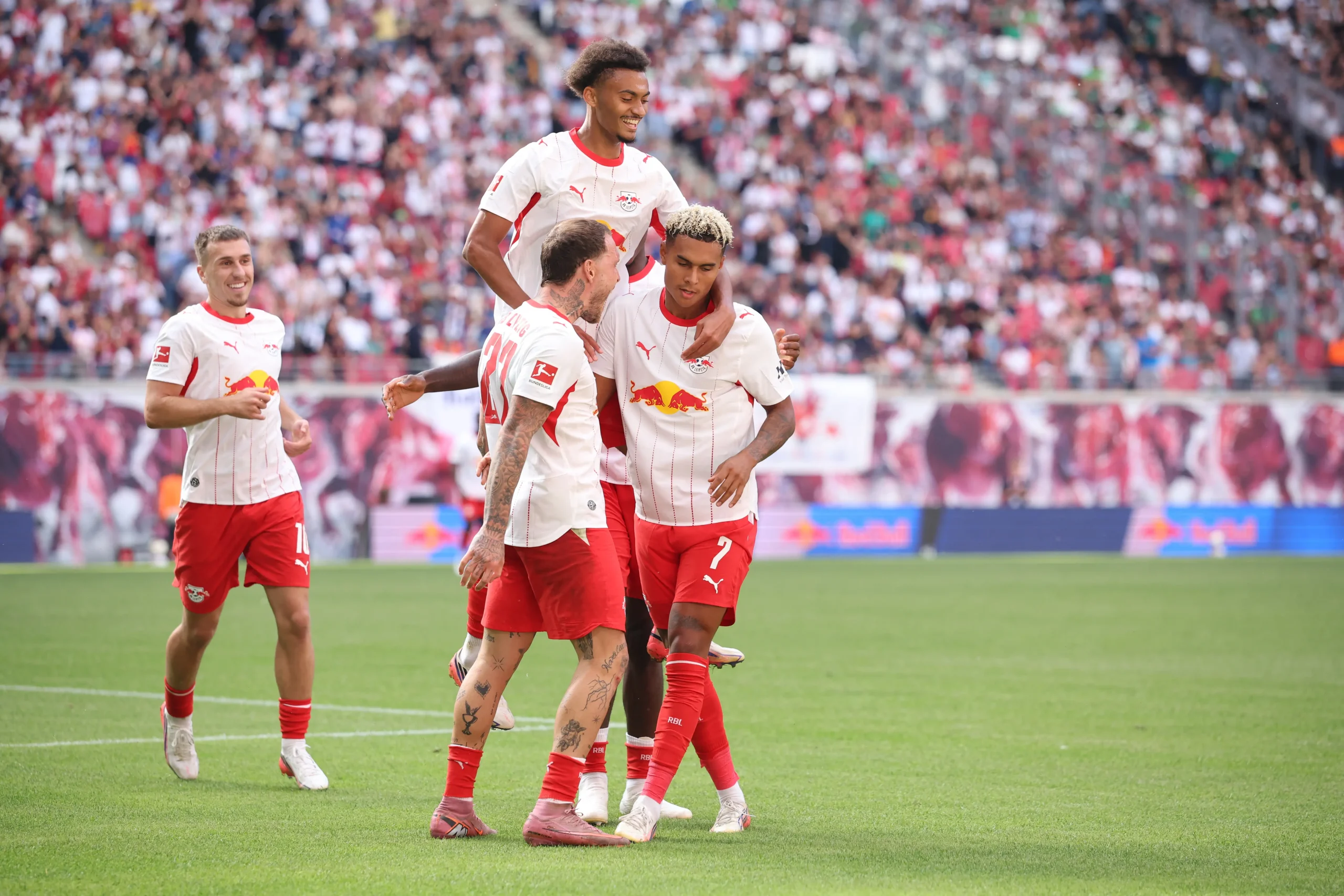 leipzig-vence-na-estreia-de-demichelis;-leverkusen-perde-para-time-que-subiu-da-2a-divisao