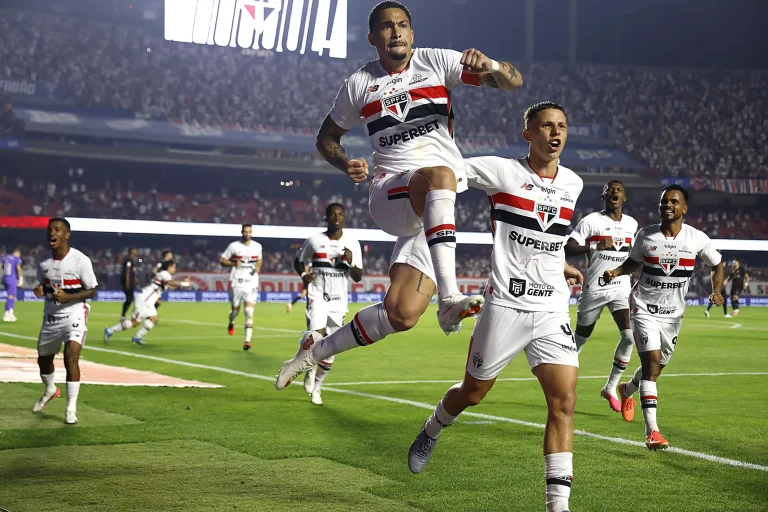 luciano-exalta-vitoria-no-brasileirao-em-meio-a-“pior-fase-da-historia”-do-sao-paulo