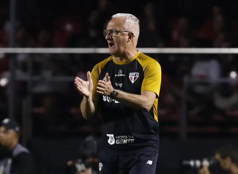 dorival-celebra-fim-do-jejum-do-sao-paulo-e-espera-“reinicio-de-um-novo-momento”