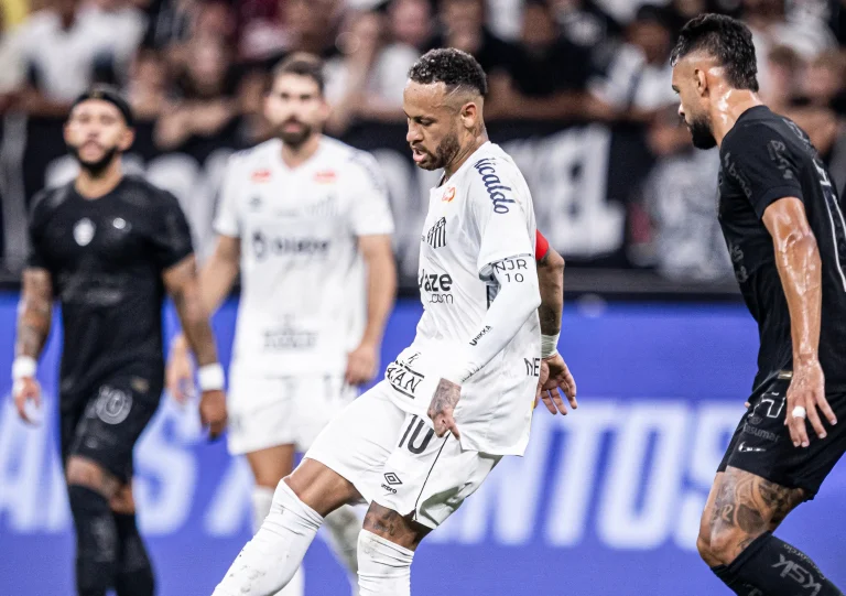 em-classico,-santos-tenta-primeira-vitoria-na-neo-quimica-arena-com-neymar