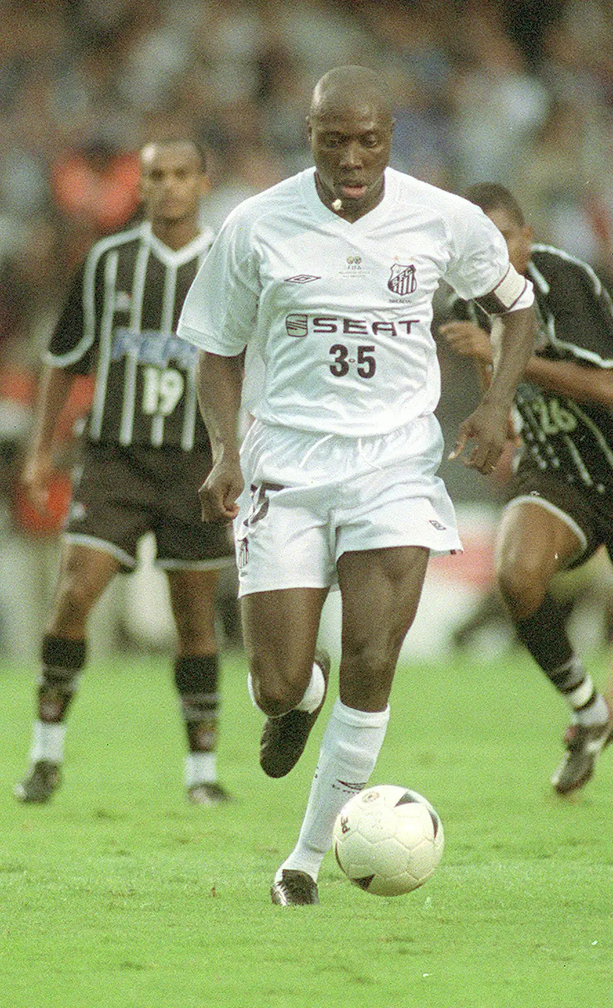 relembre-em-fotos-jogadores-que-ja-disputaram-o-classico-corinthians-x-santos