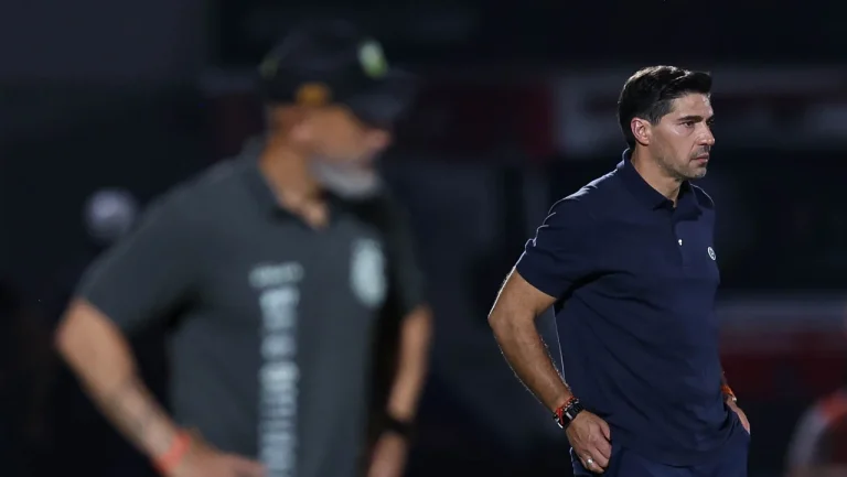 abel-cobra-mais-do-palmeiras,-critica-arbitragem-e-cita-desgaste-apos-empate