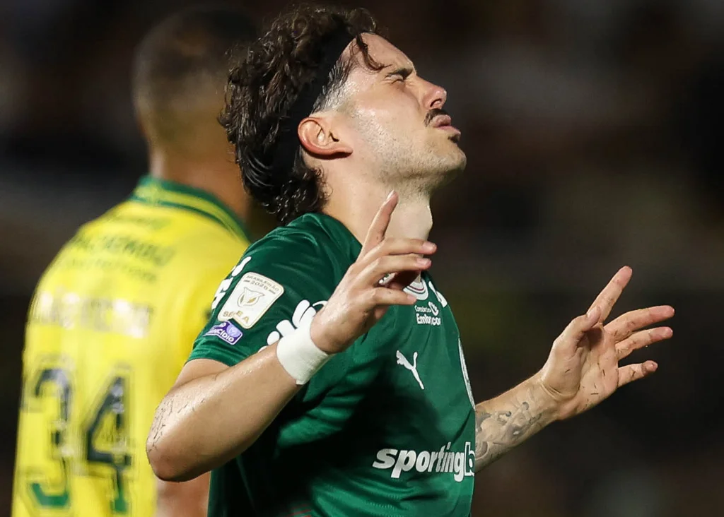 mauricio-iguala-melhor-marca-da-carreira-e-reforca-protagonismo-no-palmeiras
