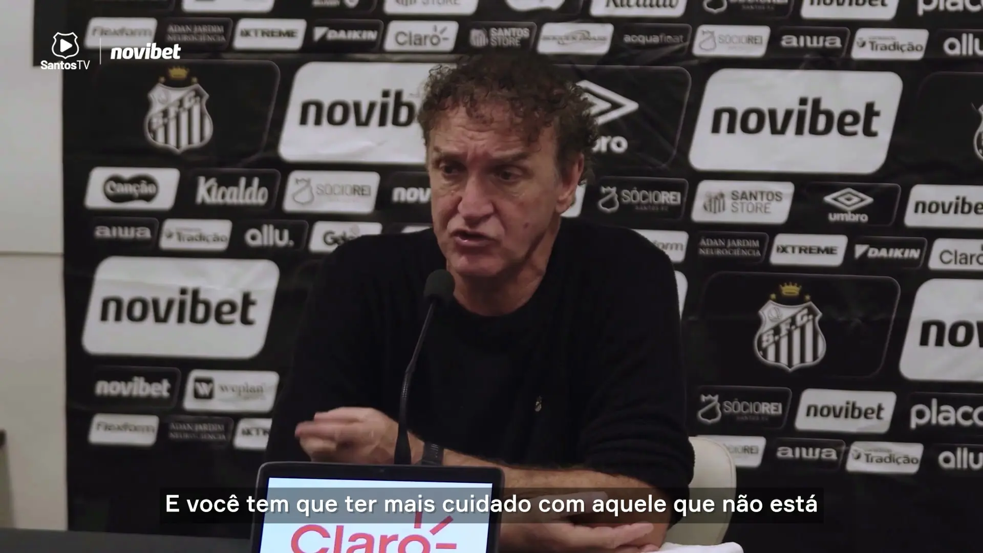 cuca-destaca-poder-de-reacao-do-santos-e-alimenta-esperanca-para-outro-classico