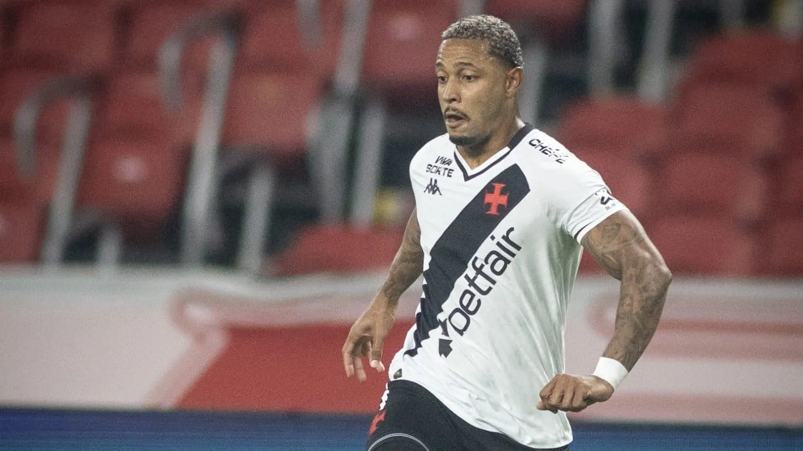 quem-e-david?-atacante-do-vasco-e-alvo-de-buscas-por-trafico-de-armas-e-drogas