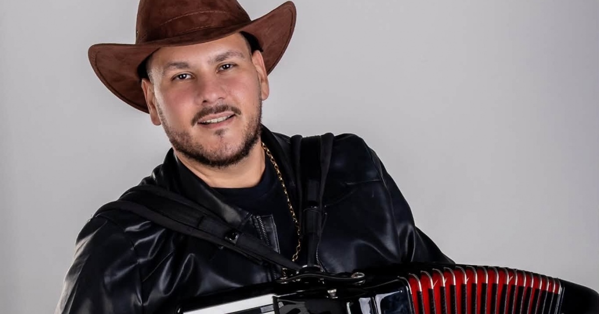 empresario-da-axe-music-aposta-em-cantor-de-piseiro-e-arrocha