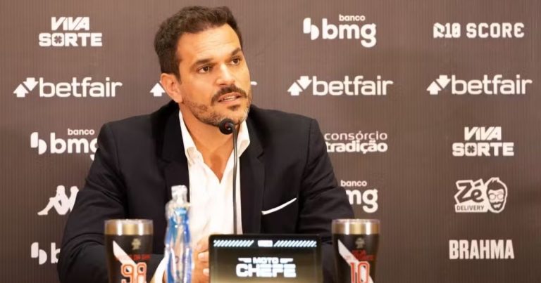 diretor-do-vasco-confirma-david-correa-em-jogo-contra-vitoria-mesmo-sob-investigacao