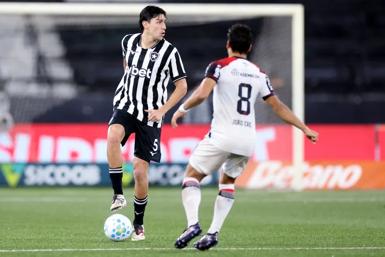 stjd-descarta-punicao-ao-athletico-pr-por-suposto-ato-de-racismo-contra-ferraresi,-do-botafogo