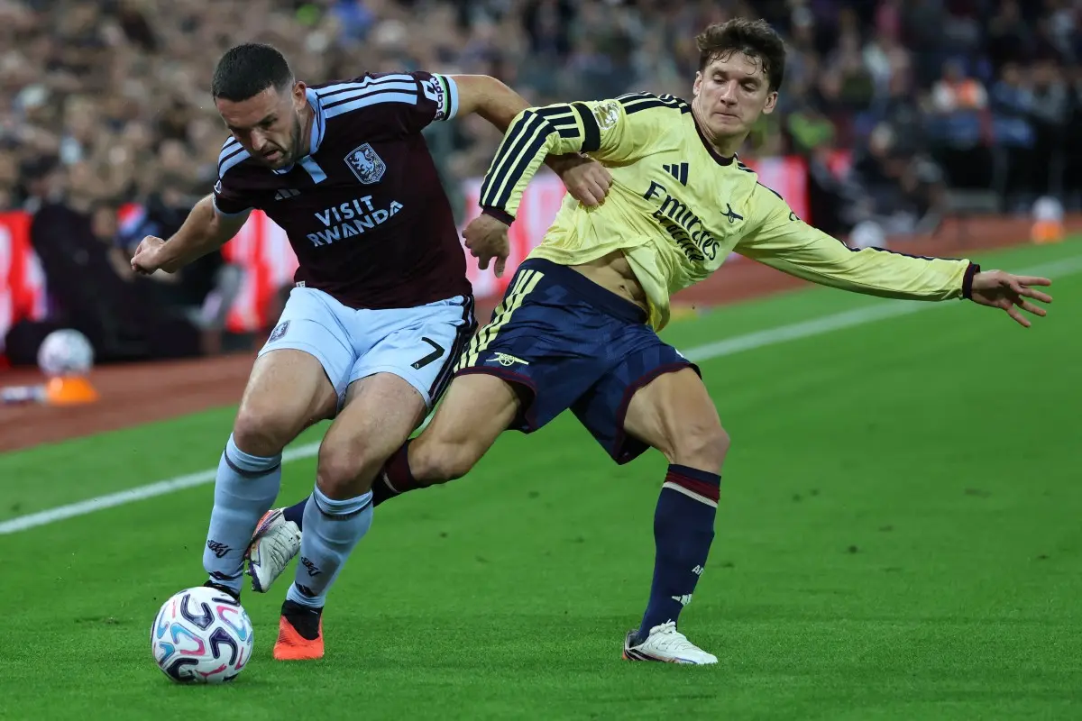veja-fotos-do-duelo-entre-aston-villa-e-arsenal-pelo-ingles