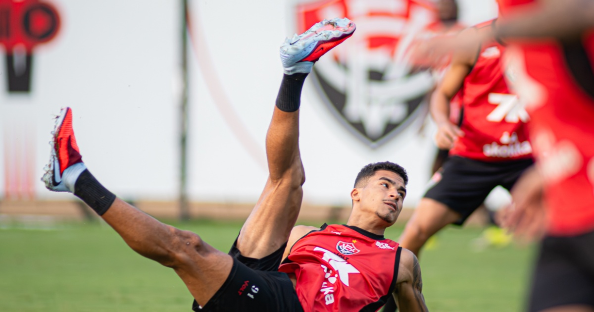 vitoria-inicia-preparacao-para-decisao-contra-o-vasco-na-copa-do-brasil