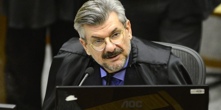 stj-decide-afastar-ministro-marco-buzzi-e-propoe-perda-do-cargo