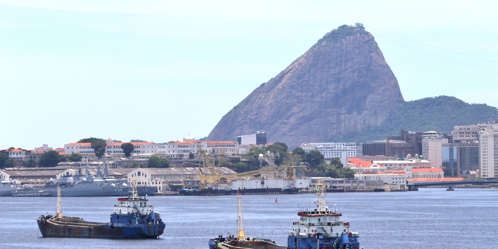 mpf-denuncia-empresas-donas-de-estaleiro-que-poluiu-baia-de-guanabara