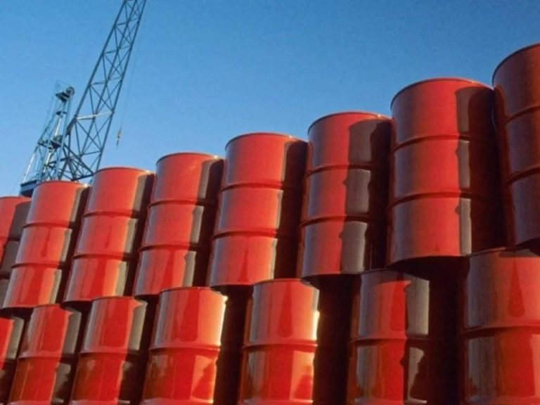 preco-do-petroleo-despenca-apos-eua-suspenderem-ataques-ao-ira