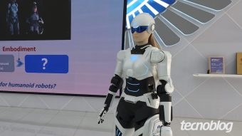robo-chinesa-chega-ao-brasil-para-atender-visitantes-e-clientes
