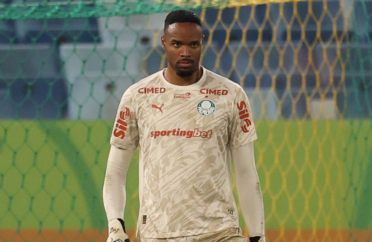 provocacao?-carlos-miguel-faz-postagem-apos-queda-do-corinthians;-veja