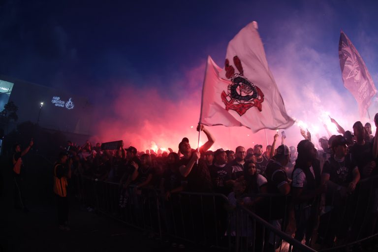 corinthians-tera-surpresa-no-ataque-contra-o-inter;-veja-escalacoes