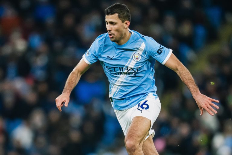 rodri-da-preferencia-ao-barcelona,-mas-manchester-city-recusa-primeira-proposta