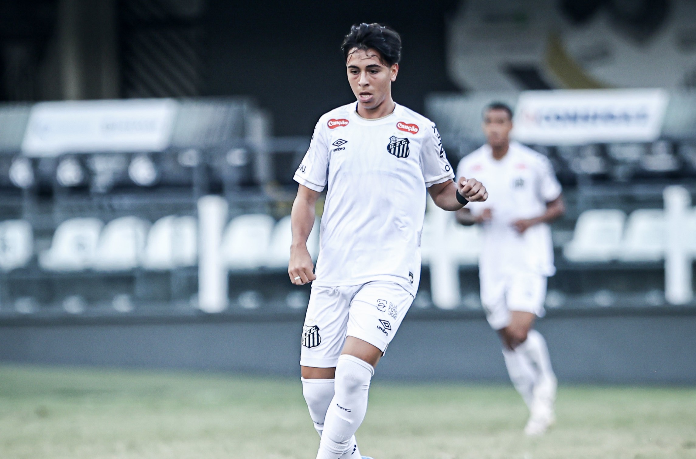 santos-goleia-sao-bento-e-segue-na-cola-do-lider-corinthians-no-paulista-sub-20