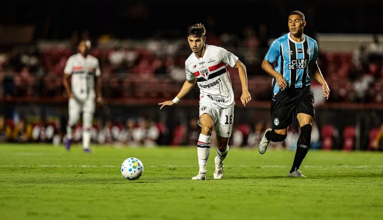 gremio-x-sao-paulo-pelo-campeonato-brasileiro:-veja-provaveis-escalacoes-e-onde-assistir