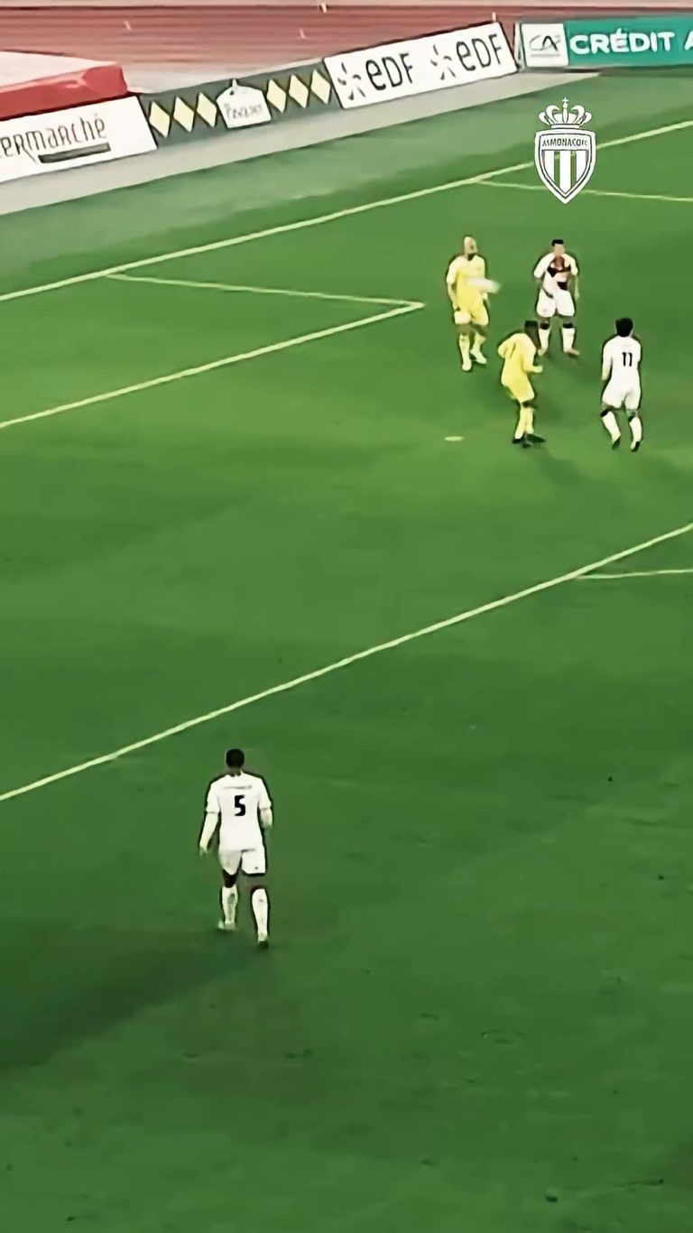 monaco-presta-homenagem-a-akliouche-apos-transferencia-para-o-psg