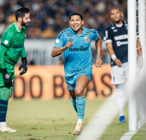 rony-ressurge-no-santos-apos-pausa-e-comeca-segundo-semestre-em-alta