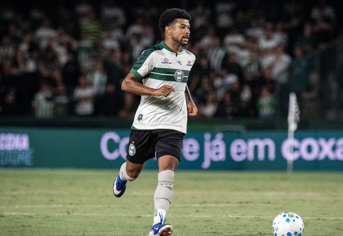 lucas-ronier-lesiona-lca-e-fica-fora-do-restante-da-temporada-do-coritiba