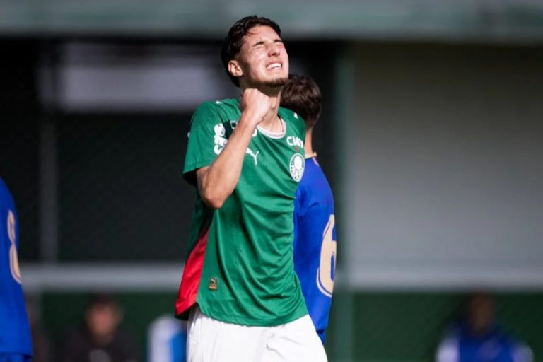 palmeiras-aplica-14-a-0-no-guarulhos-e-fecha-primeira-fase-do-paulista-sub-17-com-100%