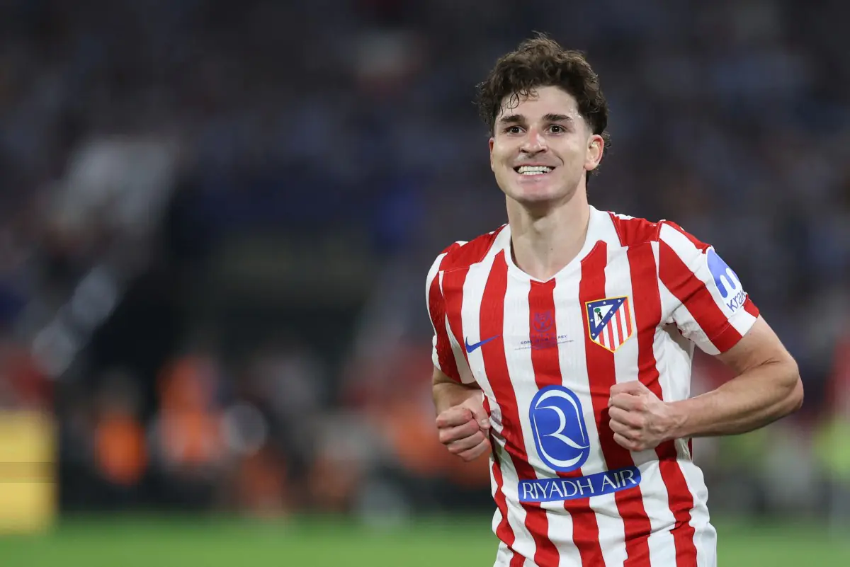 simeone-reafirma-que-decisao-sobre-julian-alvarez-ja-foi-tomada