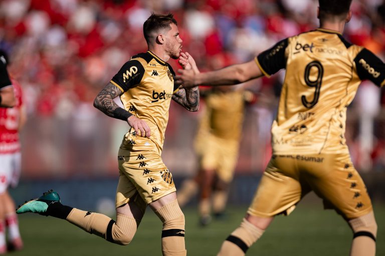 sport-vence-o-vila-nova-fora-de-casa-e-encerra-jejum-na-serie-b