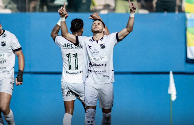 abc-e-uberlandia-vencem-pelas-quartas-da-serie-d-e-ficam-perto-do-acesso