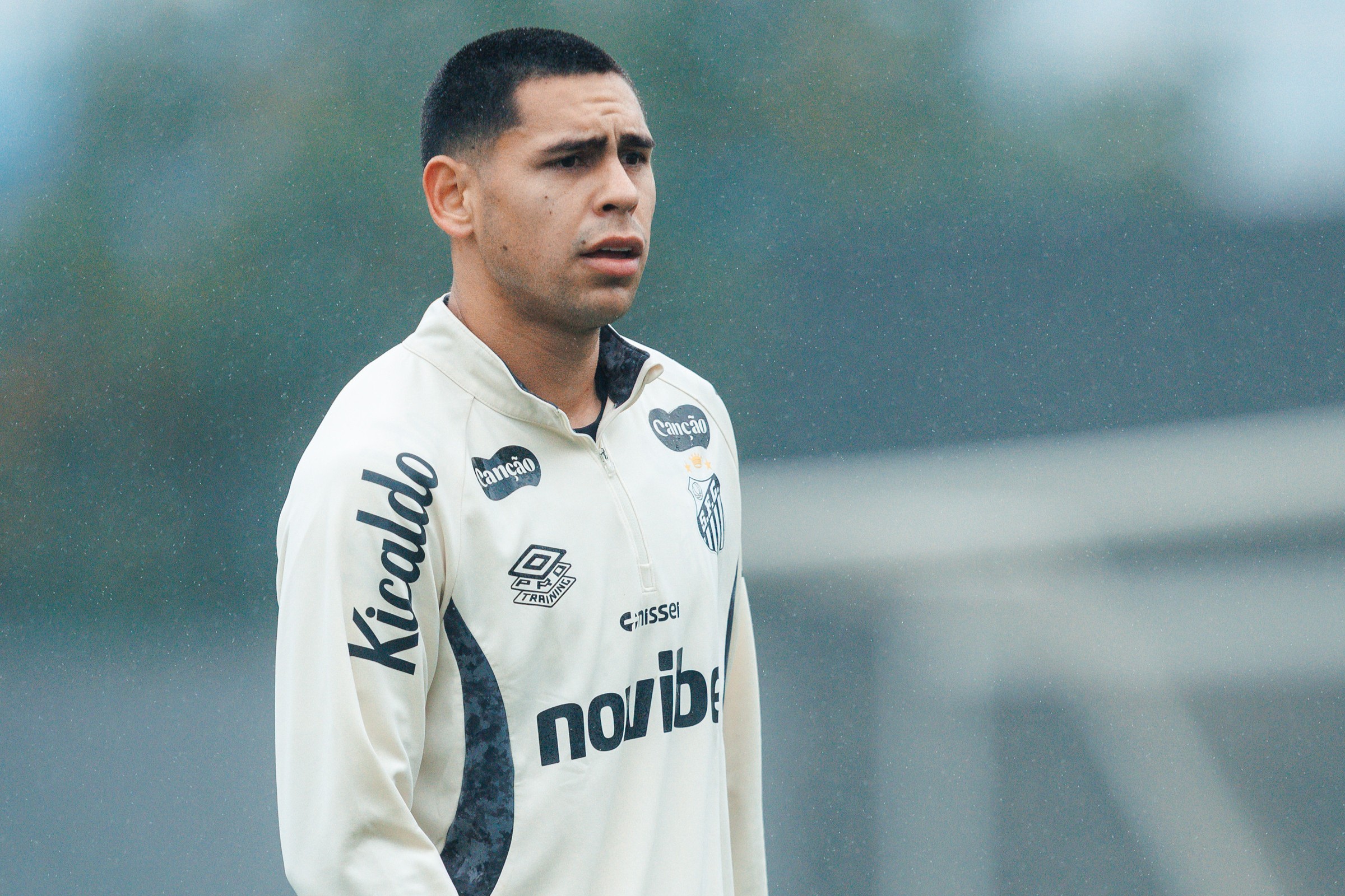 santos-faz-mudancas-apos-saidas-e-inscreve-dupla-na-sul-americana
