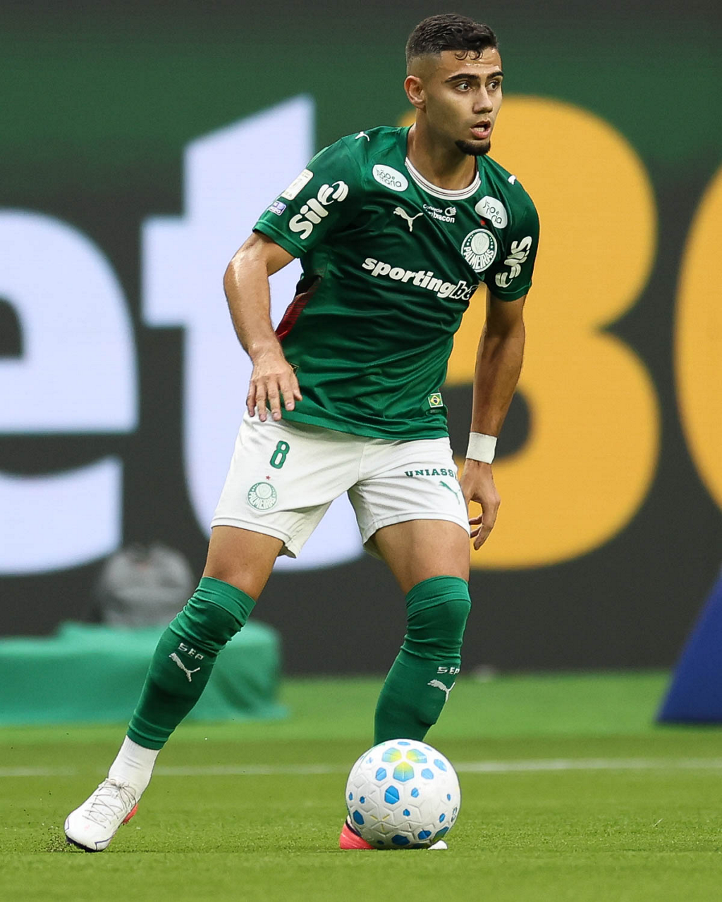 “faltou-atencao-na-frente”,-diz-andreas-pereira-apos-empate-do-palmeiras-contra-o-inter