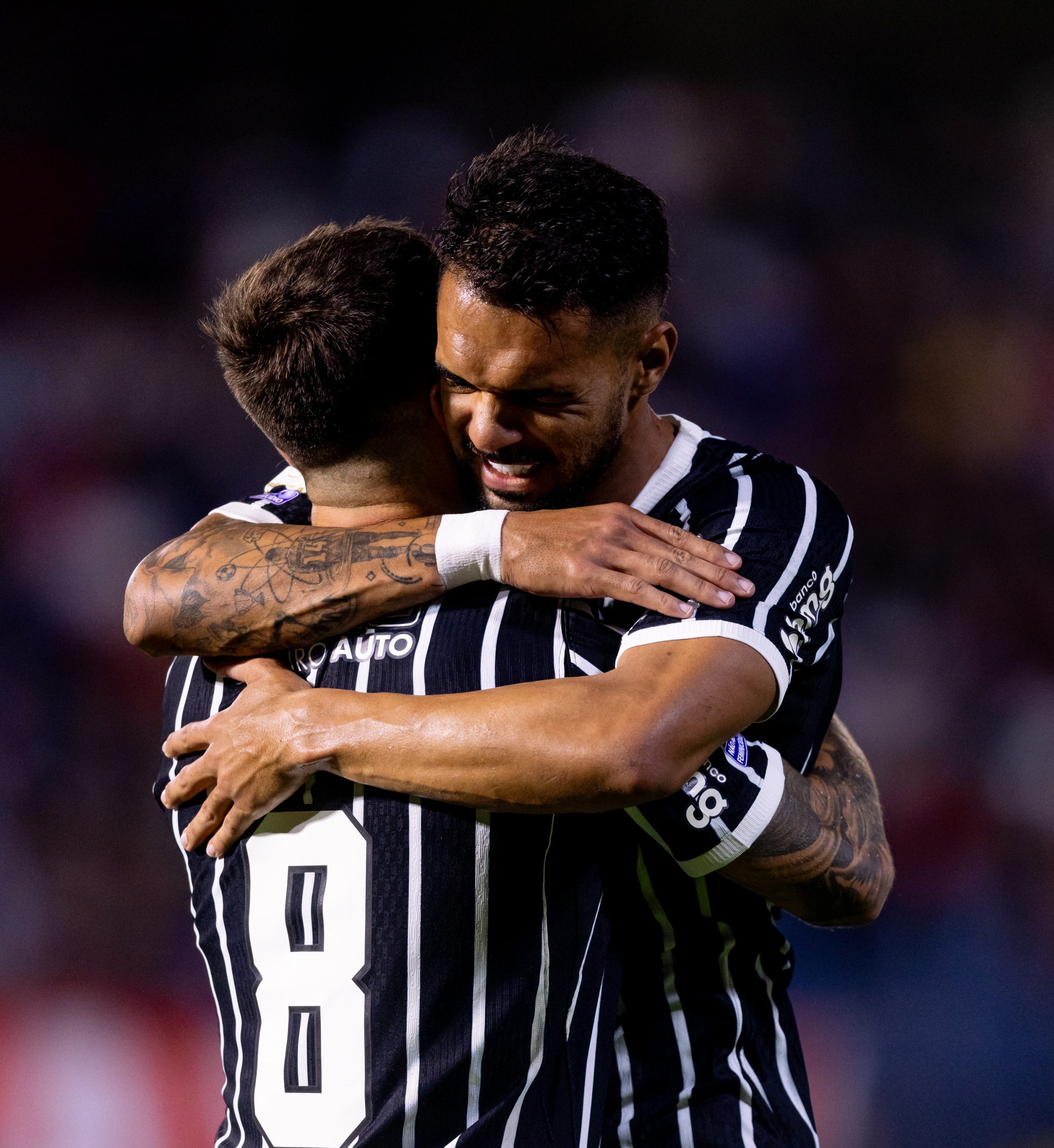analise:-corinthians-da-resposta-apos-eliminacao-e-encontra-solucoes-em-meio-aos-desfalques