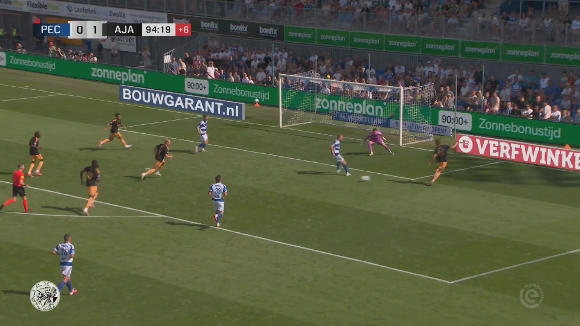brandt-marca-em-estreia-pelo-ajax-contra-o-pec-zwolle
