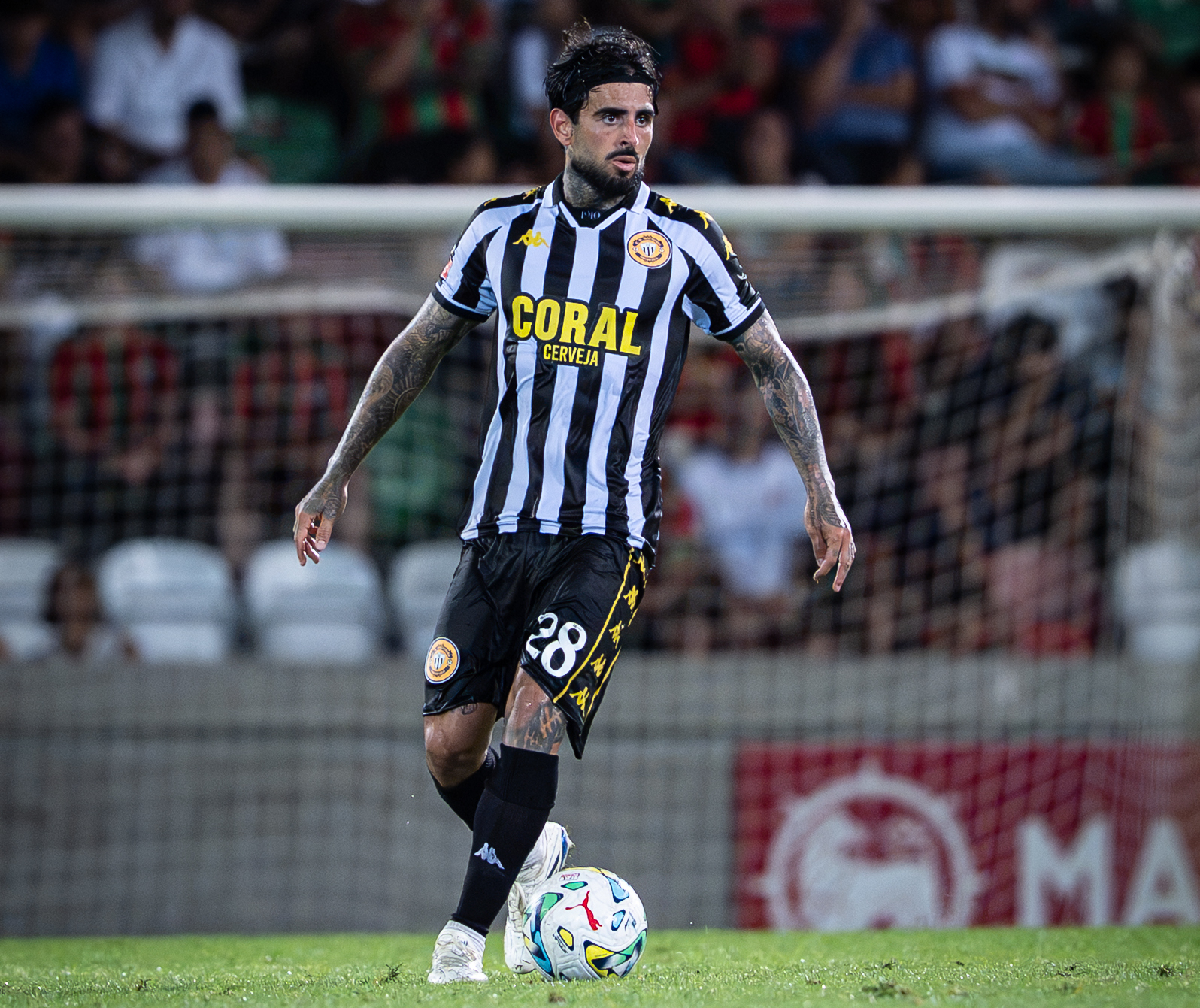ex-sao-paulo,-liziero-marca-e-garante-empate-do-nacional-na-estreia-do-portugues