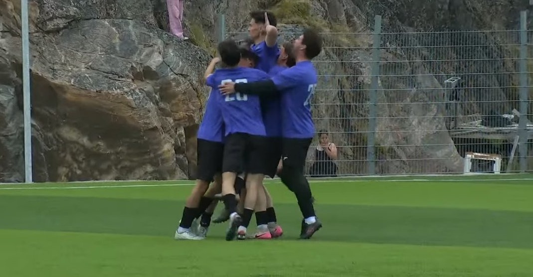 campeonato-da-groenlandia-dura-so-cinco-dias-e-tem-jogos-a-beira-de-icebergs