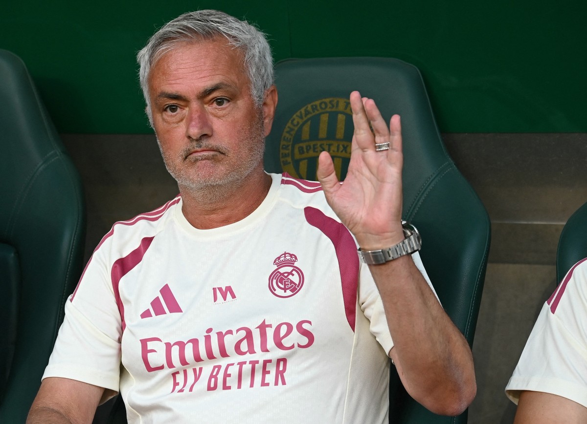 mourinho-quer-enxugar-elenco-do-real-madrid,-mas-banca-endrick