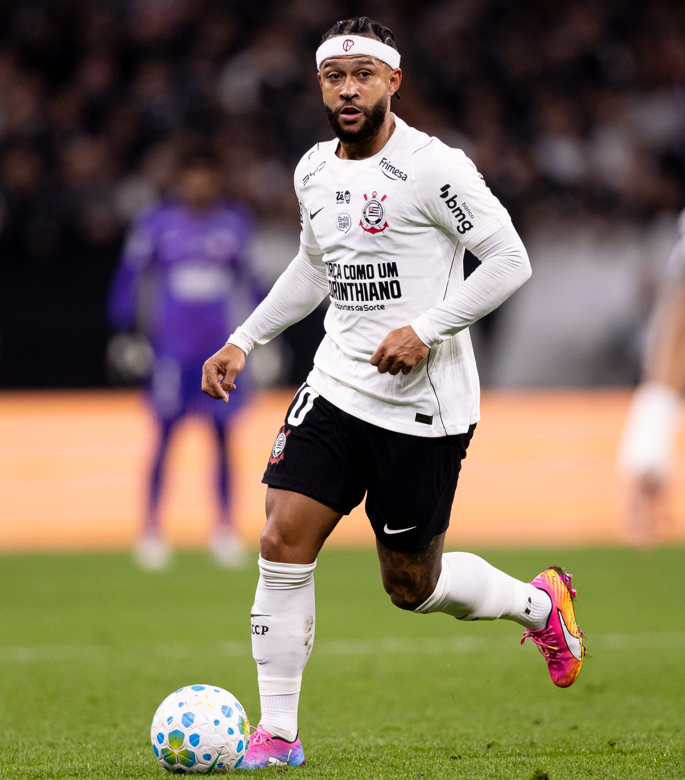 corinthians-deve-tomar-decisao-sobre-renovacao-com-memphis-nesta-terca