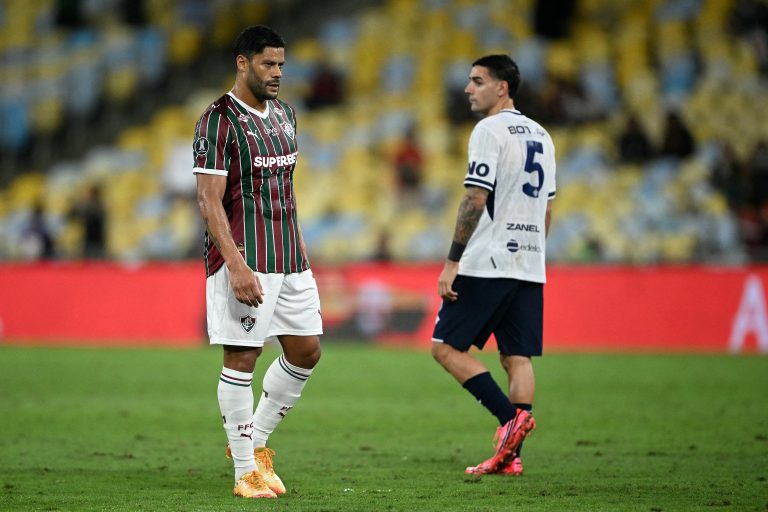 hulk-admite-fase-dificil-no-fluminense-e-promete-reacao:-“temos-que-continuar-trabalhando”
