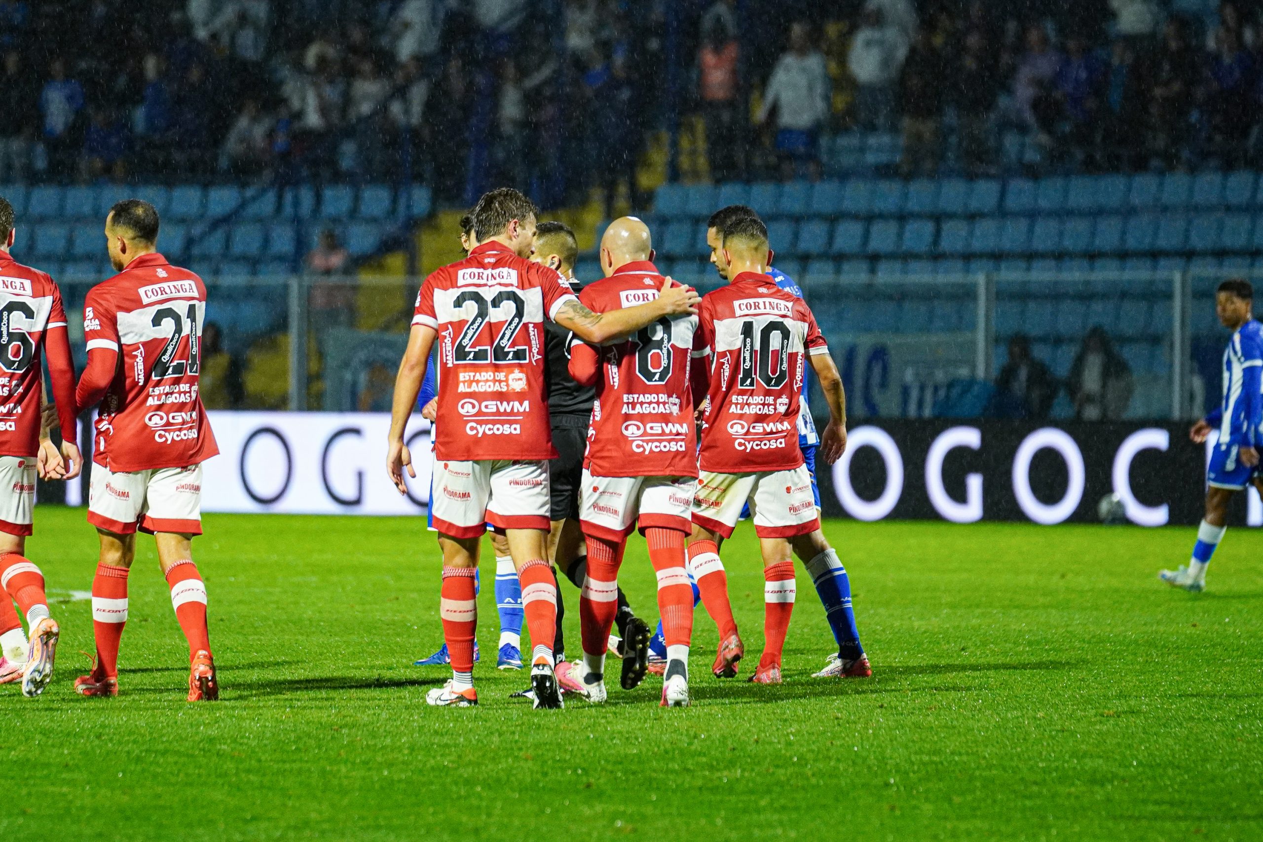 crb-vence-avai-fora-de-casa-e-chega-a-quarta-vitoria-seguida-na-serie-b