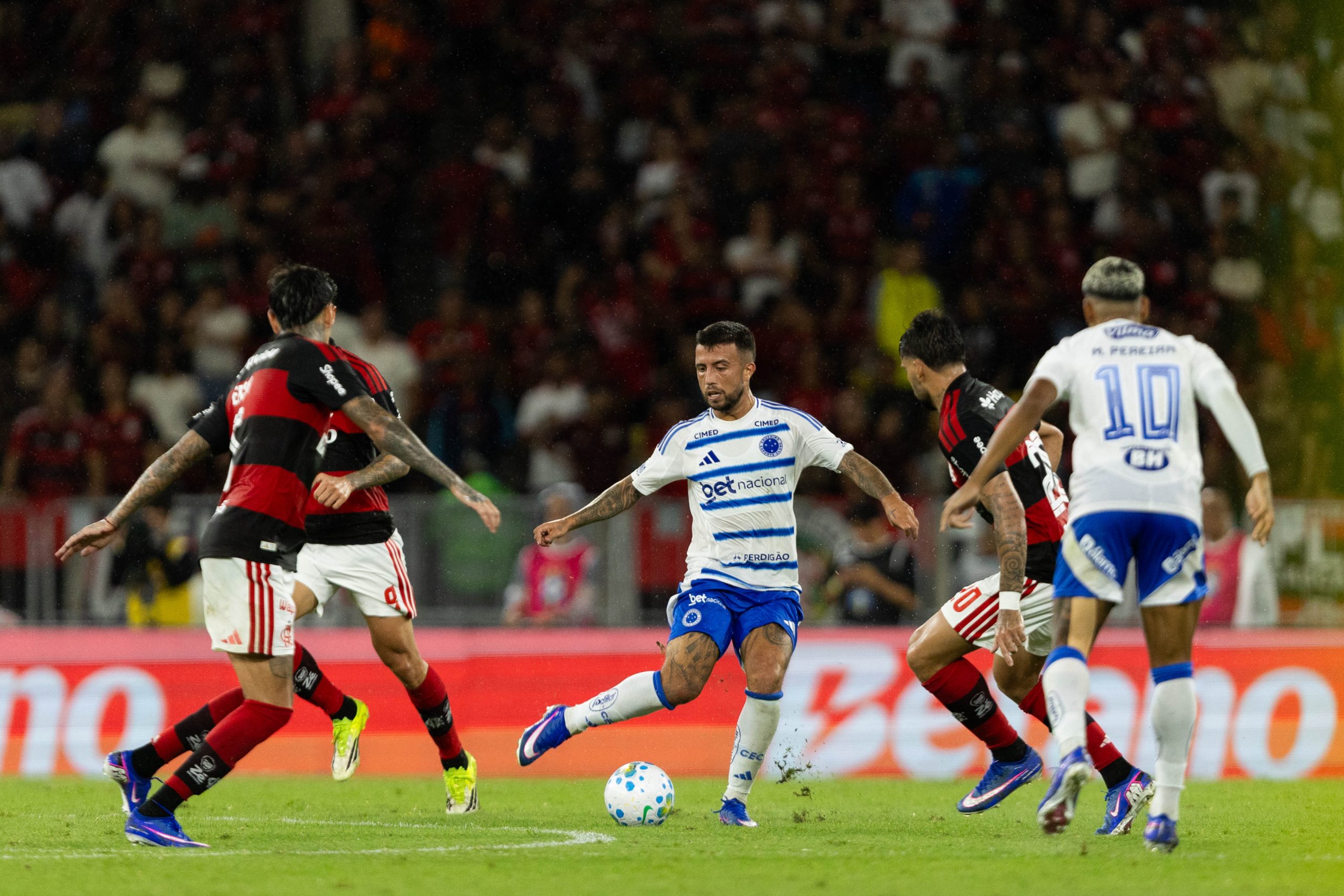 cruzeiro-x-flamengo-pela-libertadores:-onde-assistir,-historico-e-escalacoes