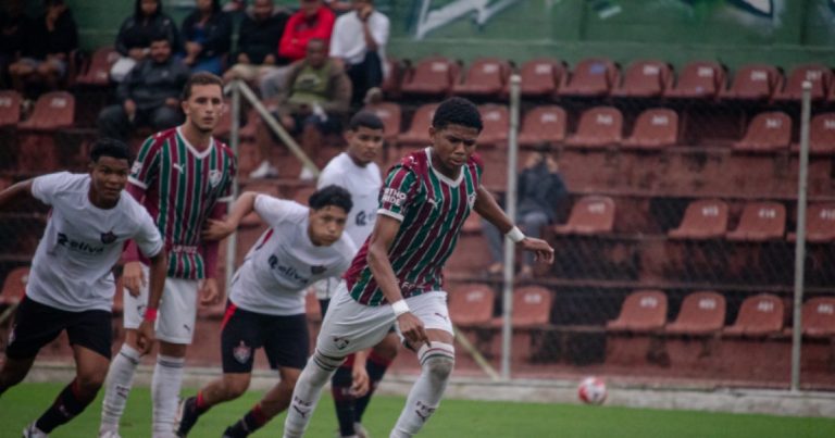vitoria-sofre-gols-no-fim-e-perde-para-o-fluminense-no-campeonato-brasileiro-sub-17