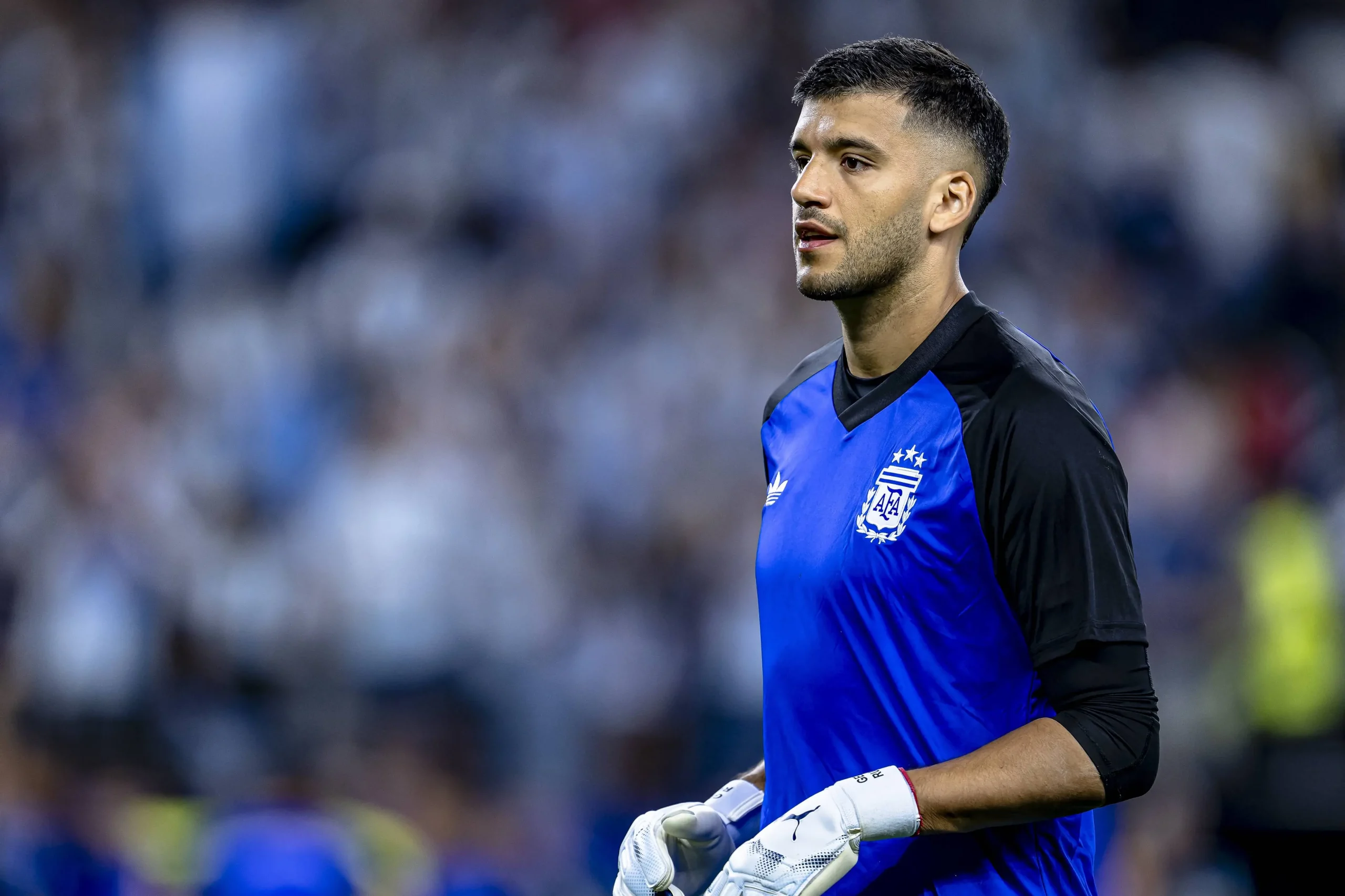 manchester-city-anuncia-contratacao-do-goleiro-argentino-geronimo-rulli
