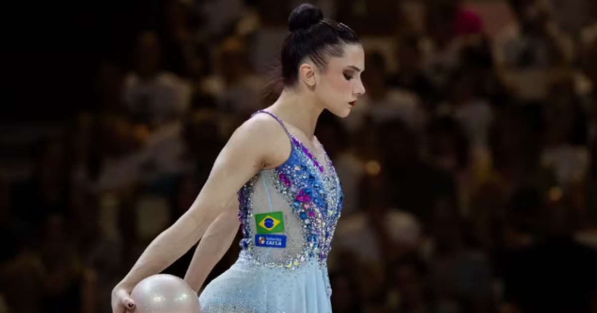 maria-eduarda-alexandre-estreia-no-mundial-de-ginastica-artistica-e-mira-final-na-bola
