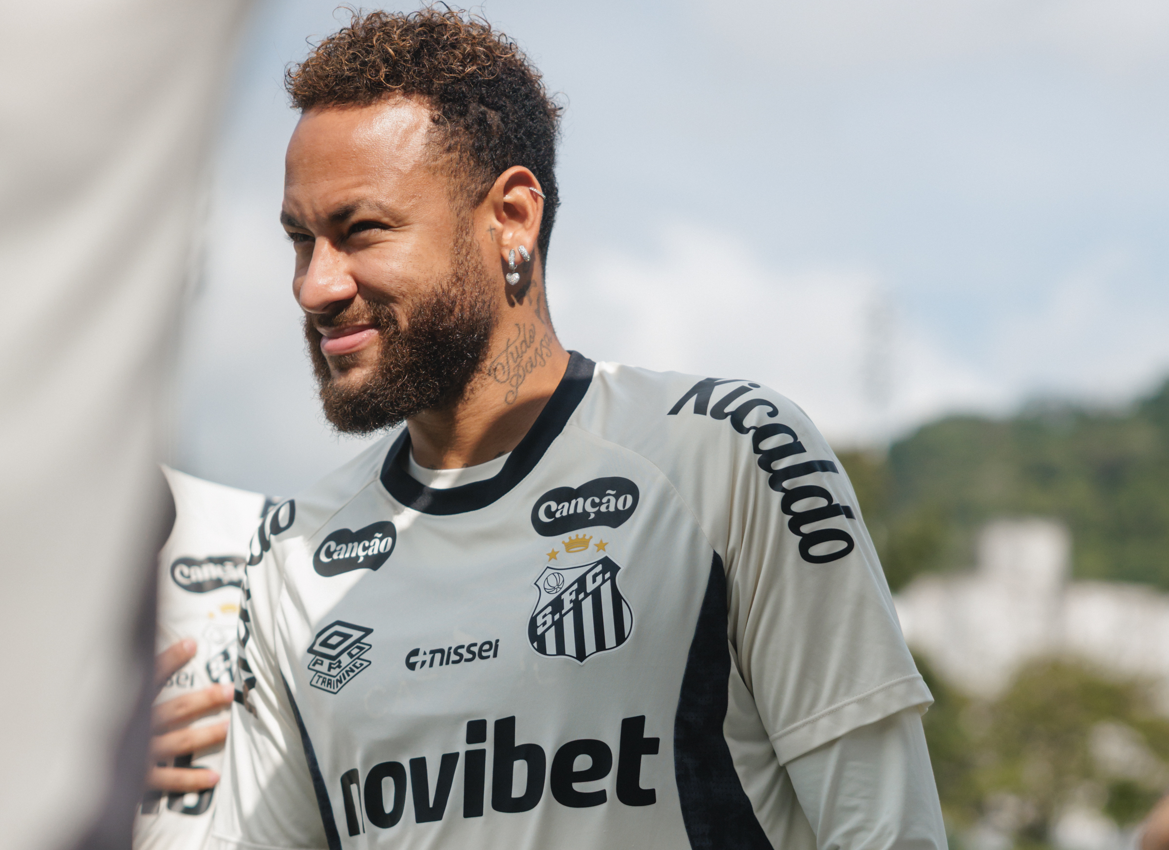 com-neymar,-santos-divulga-relacionados-para-duelo-contra-o-macara