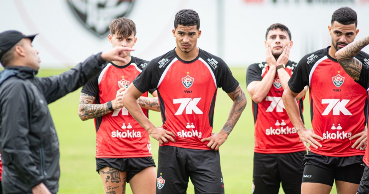 vitoria-se-reapresenta-apos-dois-dias-de-folga-e-inicia-preparacao-para-duelo-com-o-botafogo